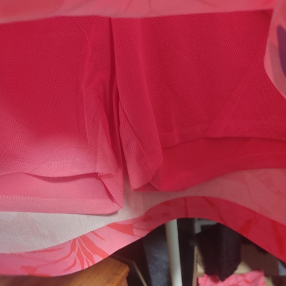 Rafaella Dark Pink and Light Pink Floral Skort, Size Large - Picture 3 of 5